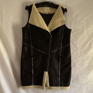 Again Two Pocket Black Vest